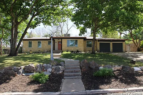 140 Arvin Dr Photo 1