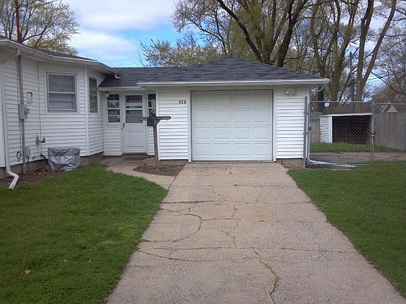 3rd image of 428 Harrison Ave