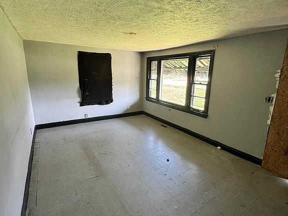 5th image of 4708 Dover Rd