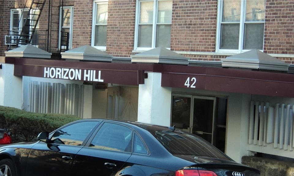 1st image of 42 Pine St APT 1T
