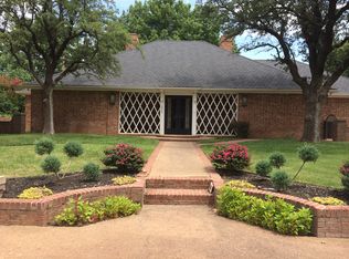 1802 Mocking Bird Ln, Enid, OK 73703