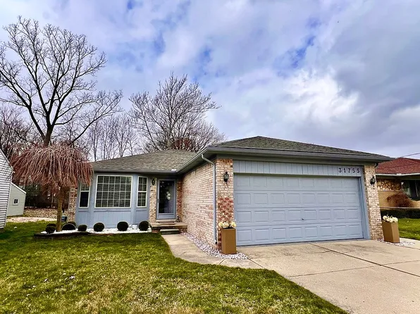 31755 Mc Namee, Fraser, MI 48026