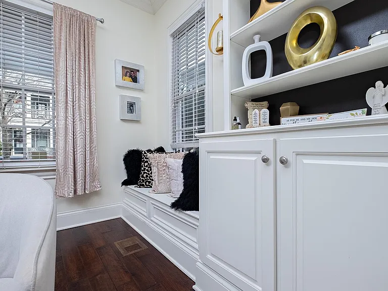 9406 Harlequin St — Photo 10