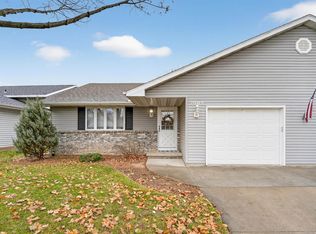 2008 Ceil St, Little Chute, WI 54140