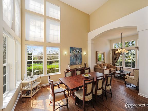 Living Room / Dining Room