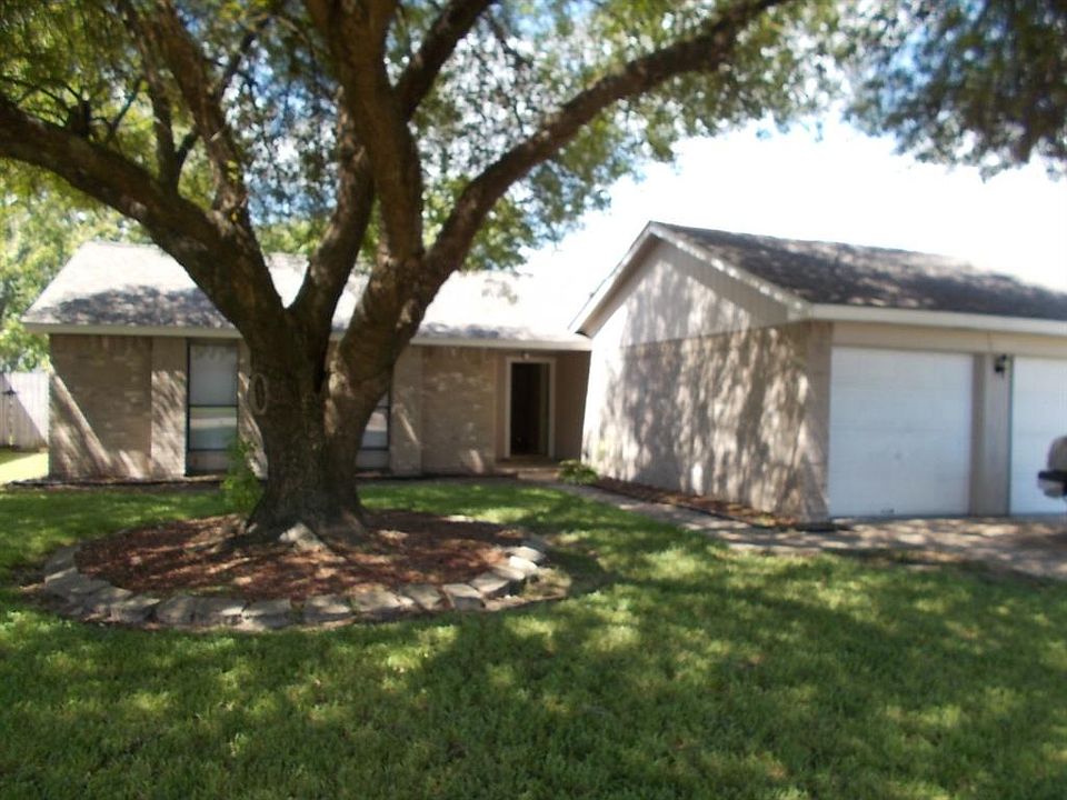 1st image of 1005 Canyon Springs Dr