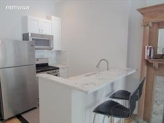 4th image of 558 W 162nd St #2A