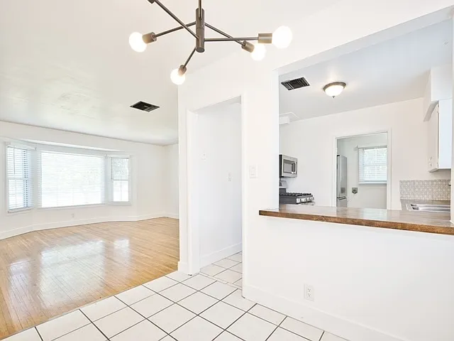6153 Clybourn Ave #6153 — Photo 11