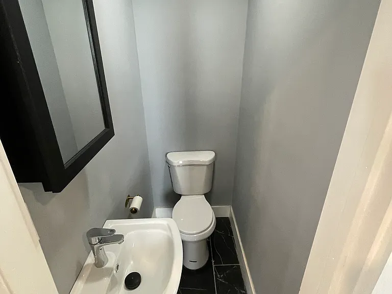 808 S 17th St #1F — Photo 4