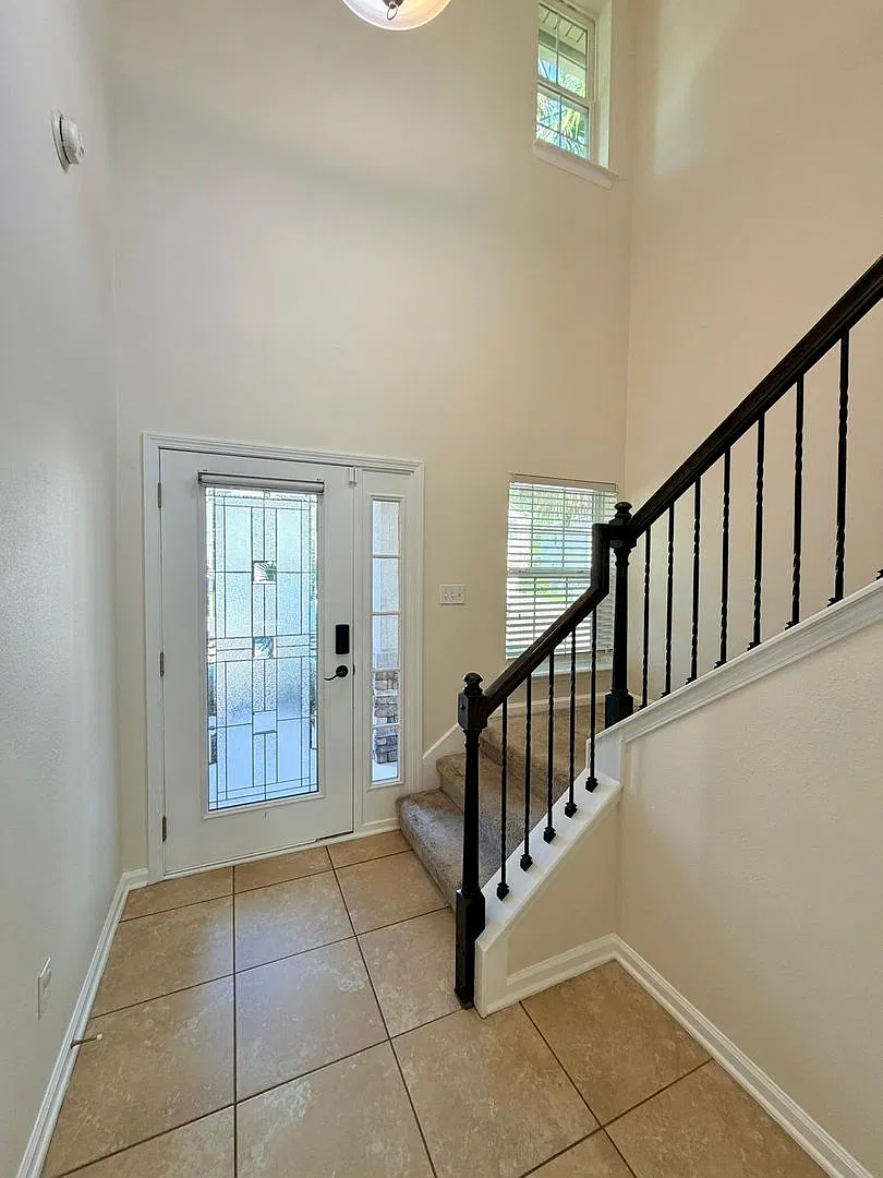 4BR/2.5BA Forest Hammock Luxury Home! — Photo 2