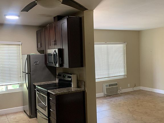 3rd image of 222 S Lincoln Ave S #11