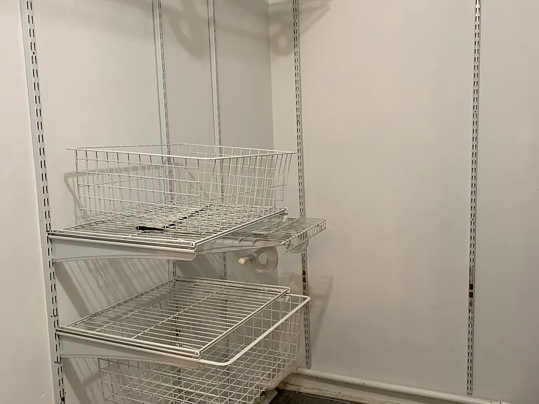 2754 Hope St #1 — Photo 8