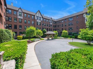 240 Bronxville Road #C1, Bronxville, NY 10708
