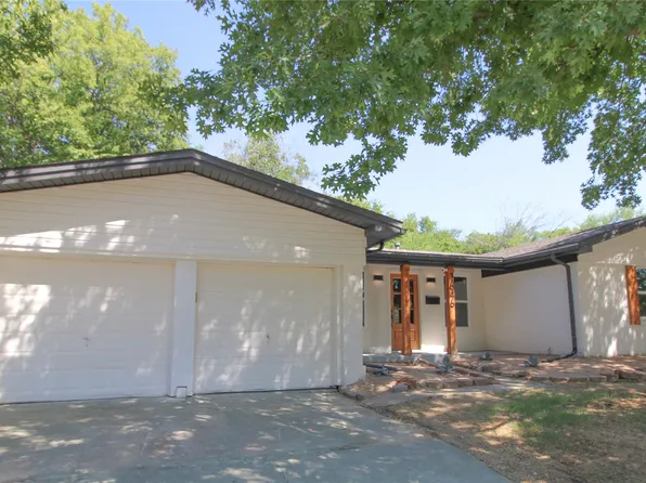 1646 Jackson St, Grand Prairie, TX 75051