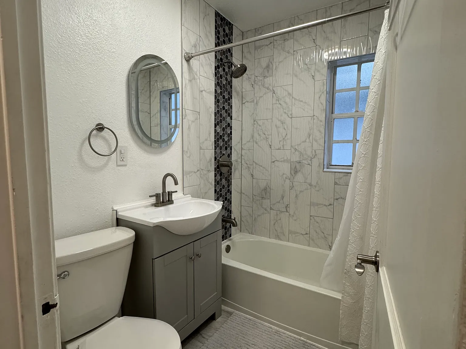 3521 W Paul Ave — Photo 4