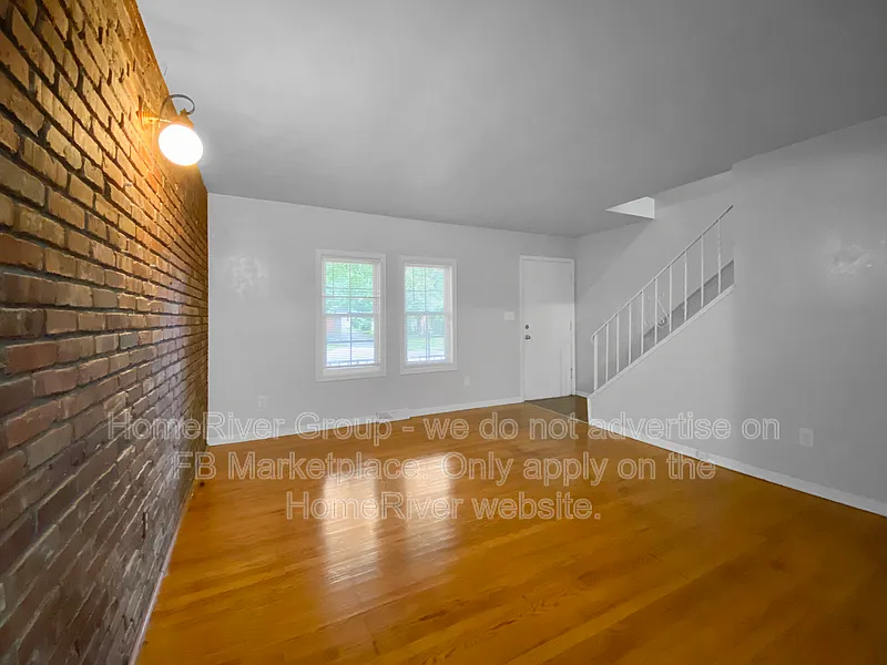 2 bed, 1.0 bath, 1000 sqft, $1,095 — Photo 3