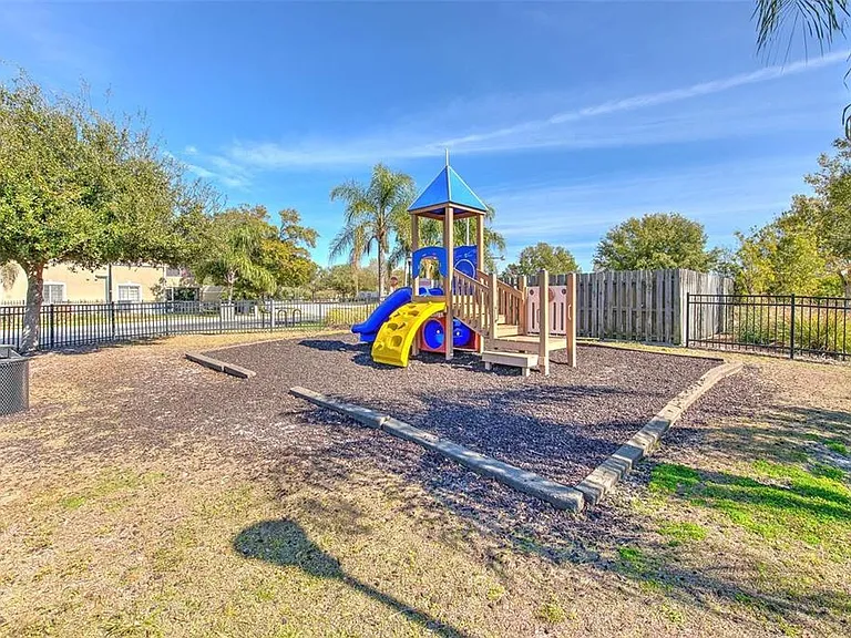 9520 Amberdale Ct #101 — Photo 18