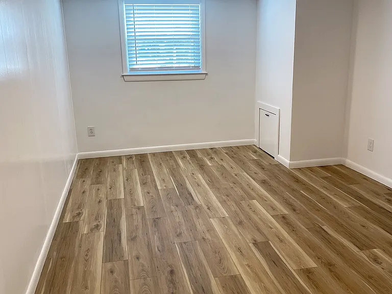 1401 E Mermaid Ln — Photo 7