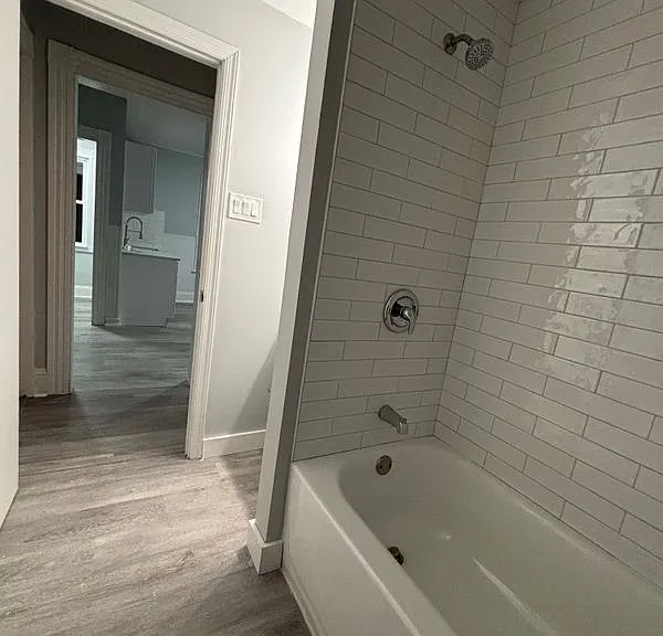 1158 Howard Ave #1 — Photo 11