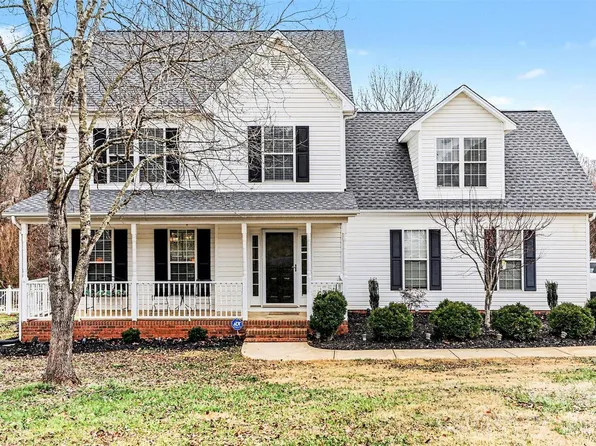 211 Bennington Dr, Stanley, NC 28164