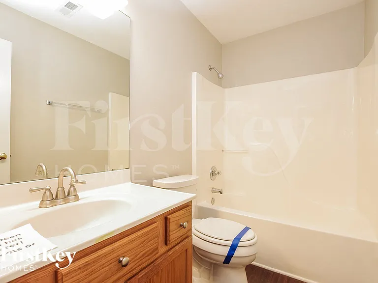 6214 Forest Pond Dr — Photo 14