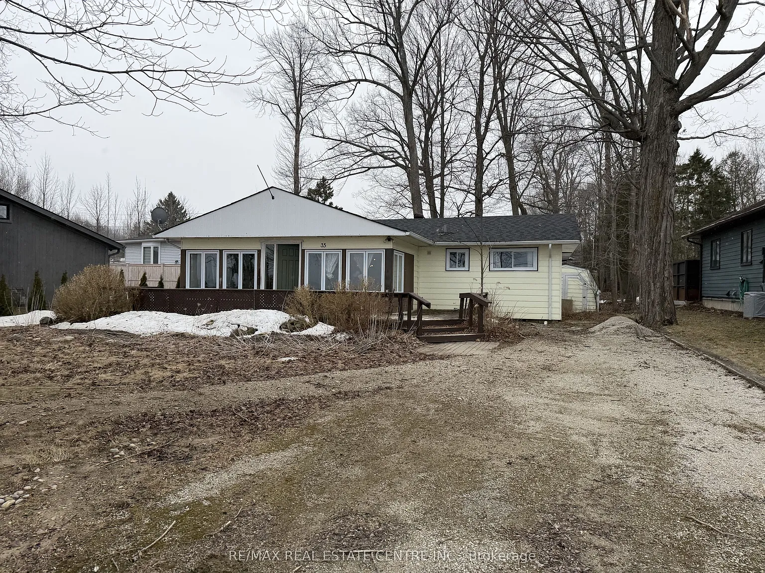 Studio, $2,550 — Photo 1