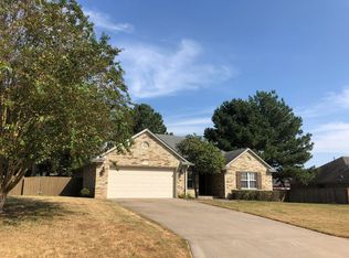 86 Tarpon Pl, Russellville, AR 72802