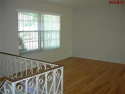 1079 Briarhurst Dr — Photo 9