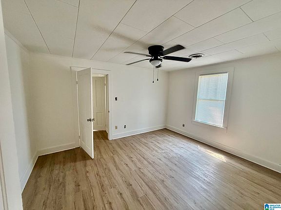 5th image of 209 2nd Ave