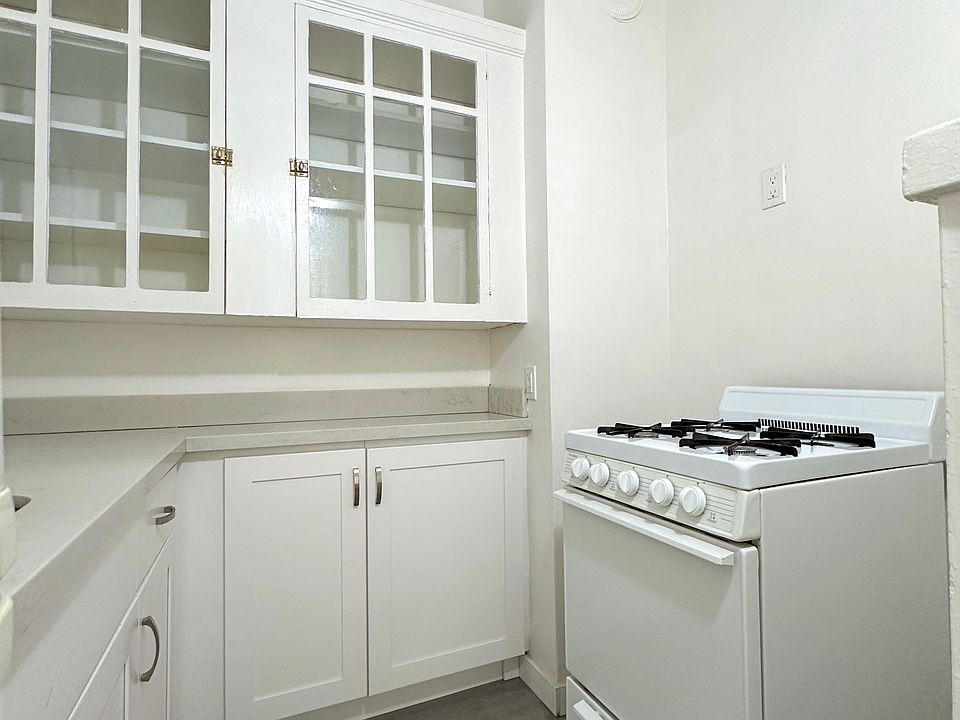 1st image of 707 Stockton St APT 401