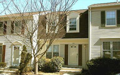 1st image of 210 Sherwood Ct #21