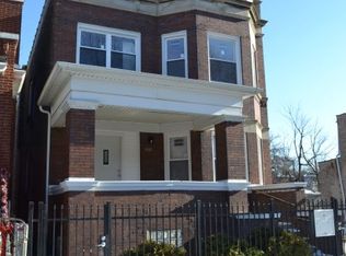 221 N Leamington Ave #1, Chicago, IL 60644