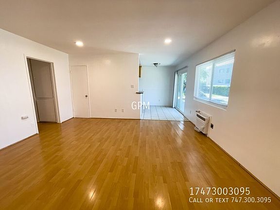 2nd image of 514 W Huntington Dr APT E