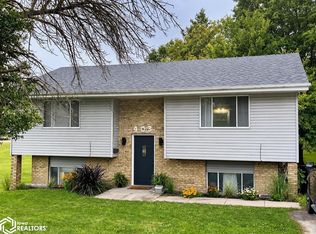 403 S Fillmore St, Mount Ayr, IA 50854