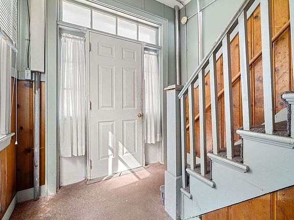 3rd image of 392 Donald Street