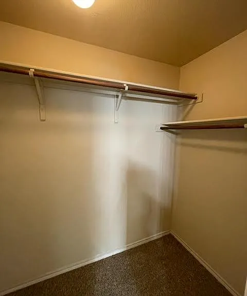 118 Creekside Villa Dr — Photo 20