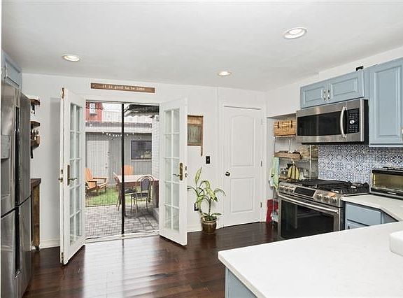 4th image of 363 5th St #1