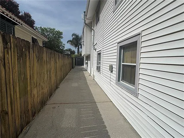 838 Weiblen Pl — Photo 10