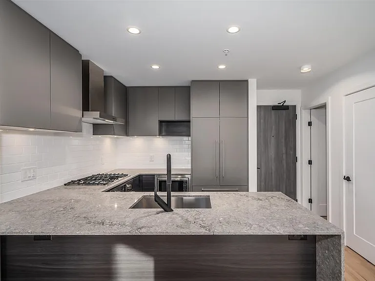3131 Murray St #423 — Photo 5