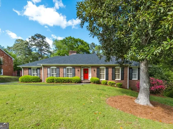 3017 Stuart Dr, Macon, GA 31204