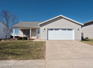 2711 Scarborough St, Bloomington, IL 61705