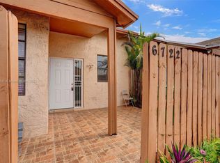 6722 NW 189th Ter, Hialeah, FL 33015
