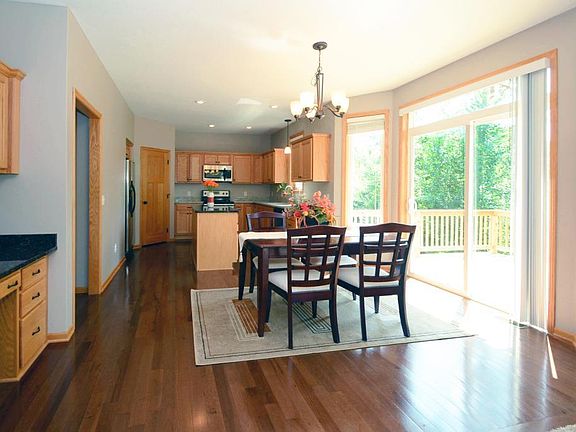 5th image of 8375 Moraine Cir