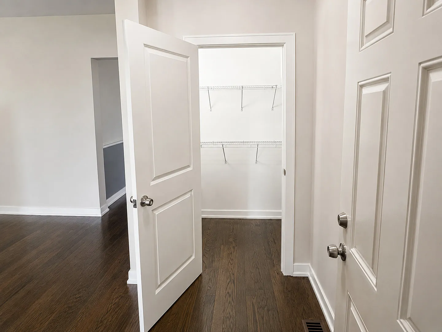 3 bed, 1400 sqft, $1,700 — Photo 3