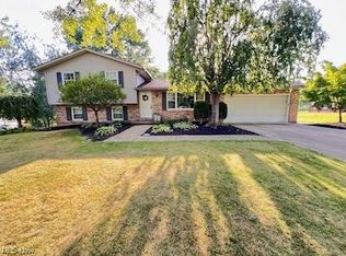 7367 Woodcrest Ave NE, Canton, OH