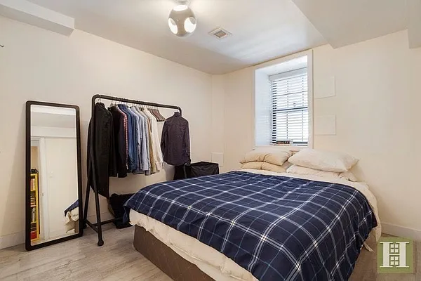 Rented by Halstead Real Estate | media 33