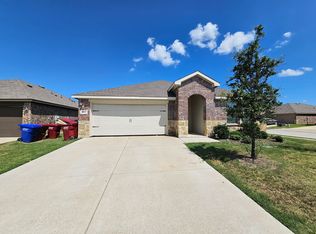 900 Basswood Ln, Royse City, TX 75189