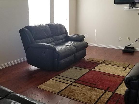 2nd image of 317 Wallford Ln