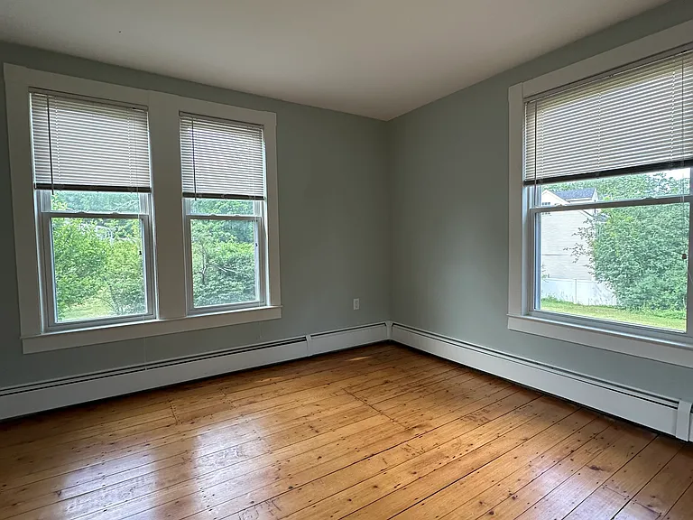 Well-proportioned second bedroom
