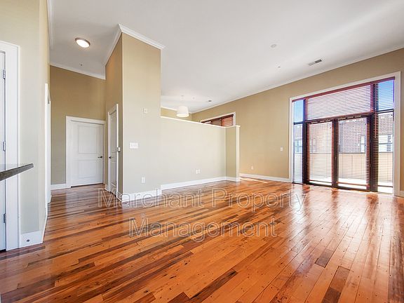 5th image of 101 W Court St Unit 415